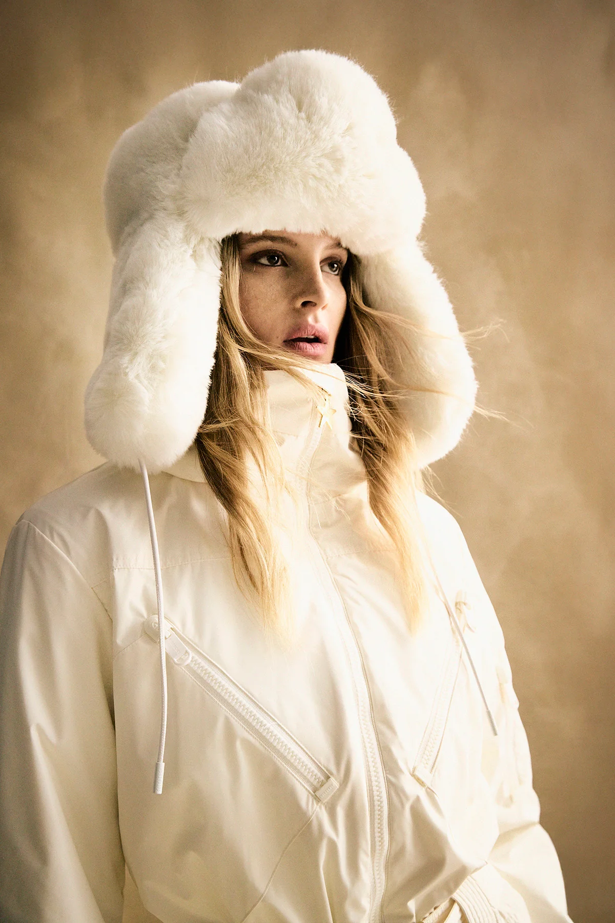 CHER fluffy aviator hat - Image 3