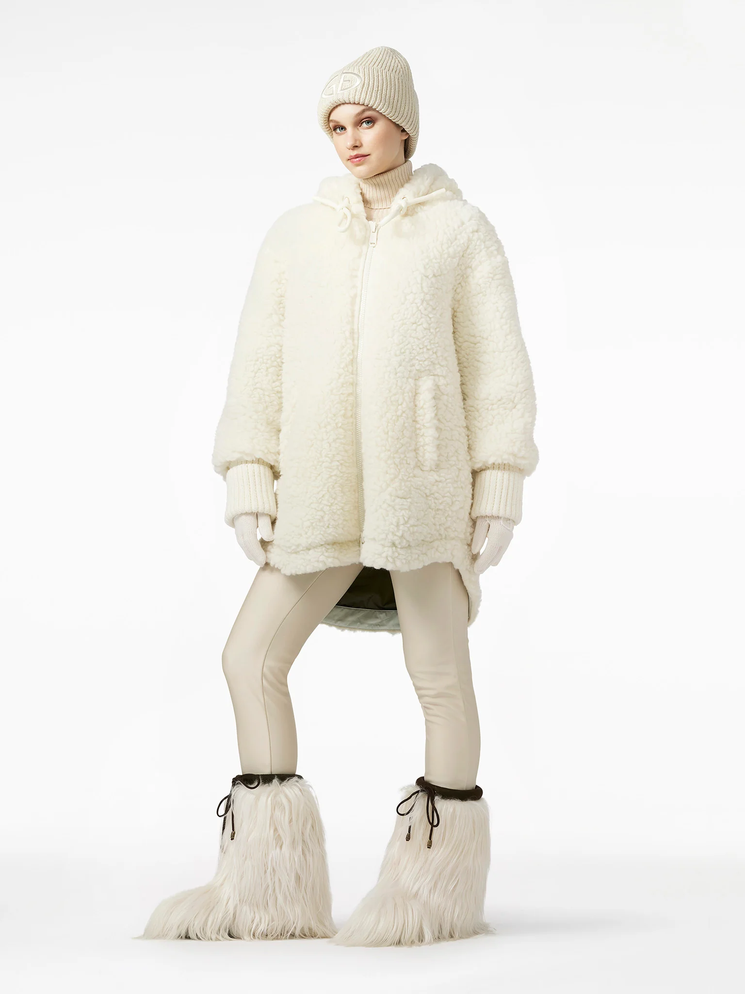 Isabelle Meringue Outfit